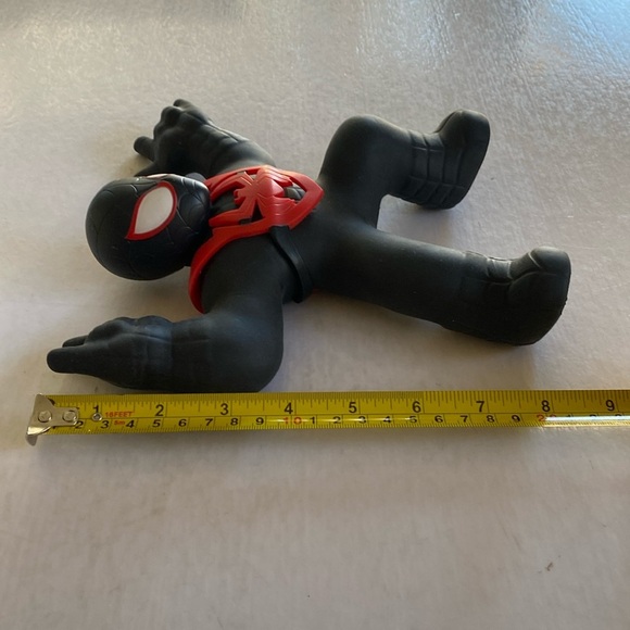 MARVEL Goo Ji Tzu Supagoo super stretchy toy - Picture 1 of 5